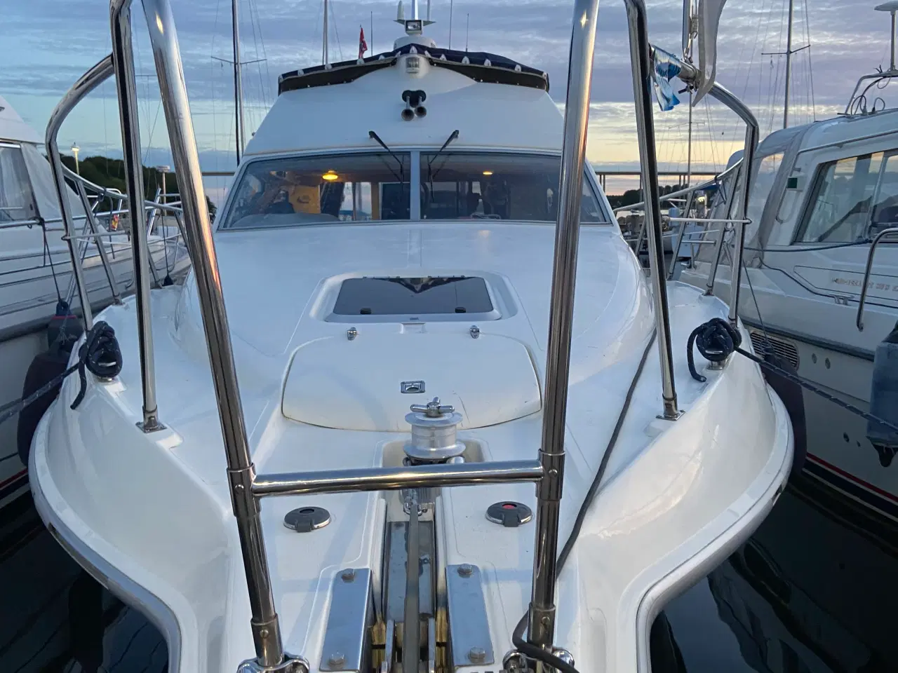 Billede 2 - Sealine flybridge 310