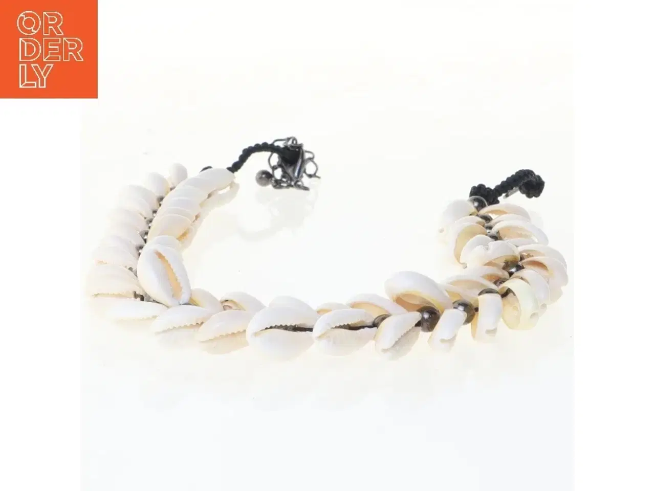 Billede 4 - Perlehalskæde med skaller (str. 35 cm)