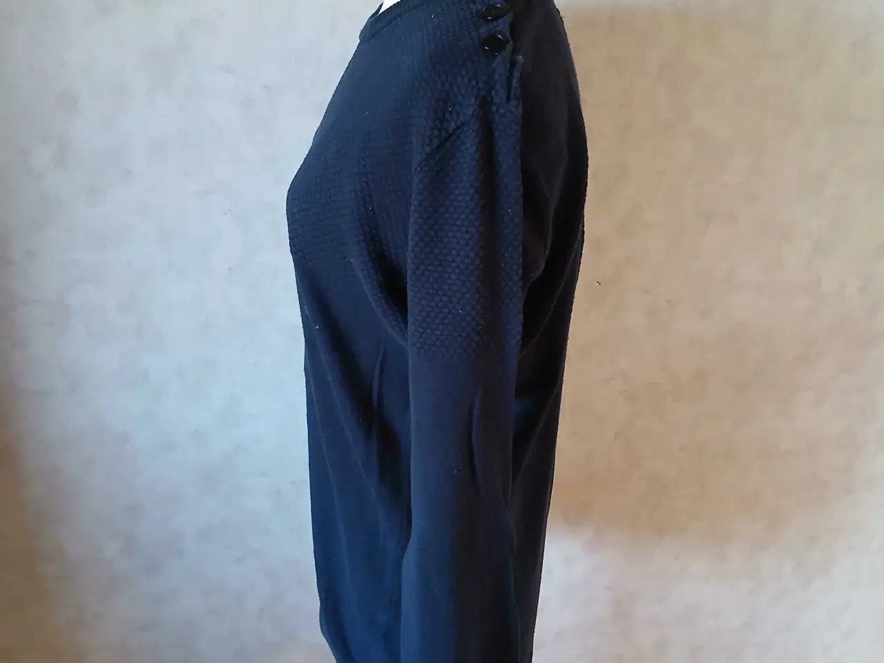 Billede 2 - Mørkeblå SUIT trøje, str XL