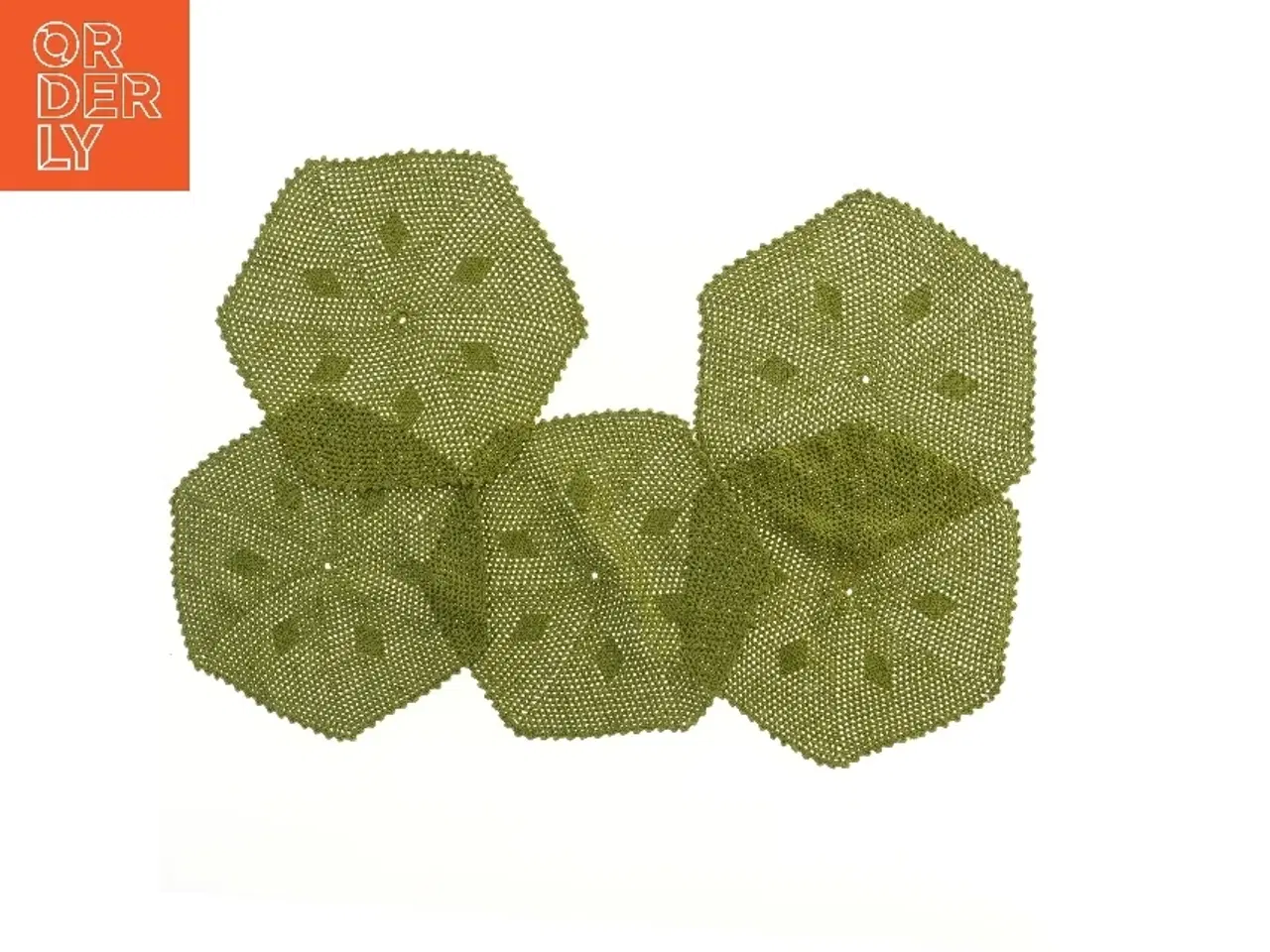 Billede 1 - Hæklede bordskånere i grøn (str. 5 stk 31x28 cm)