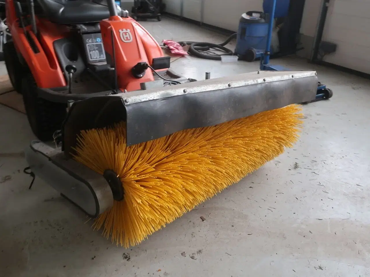 Billede 6 - Havetraktor HUSQVARNA R216 AWD