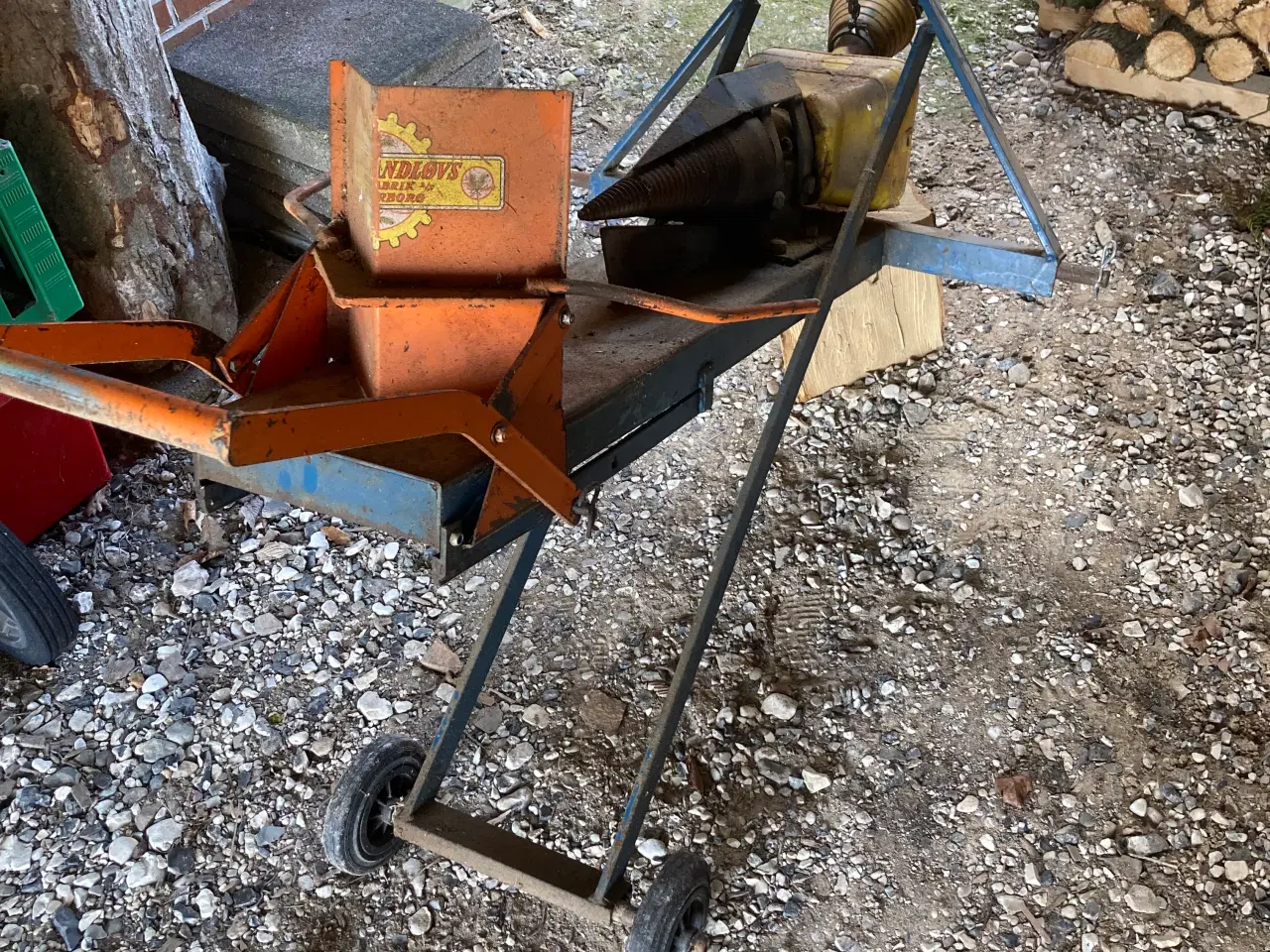 Billede 2 - Træflækker til traktor