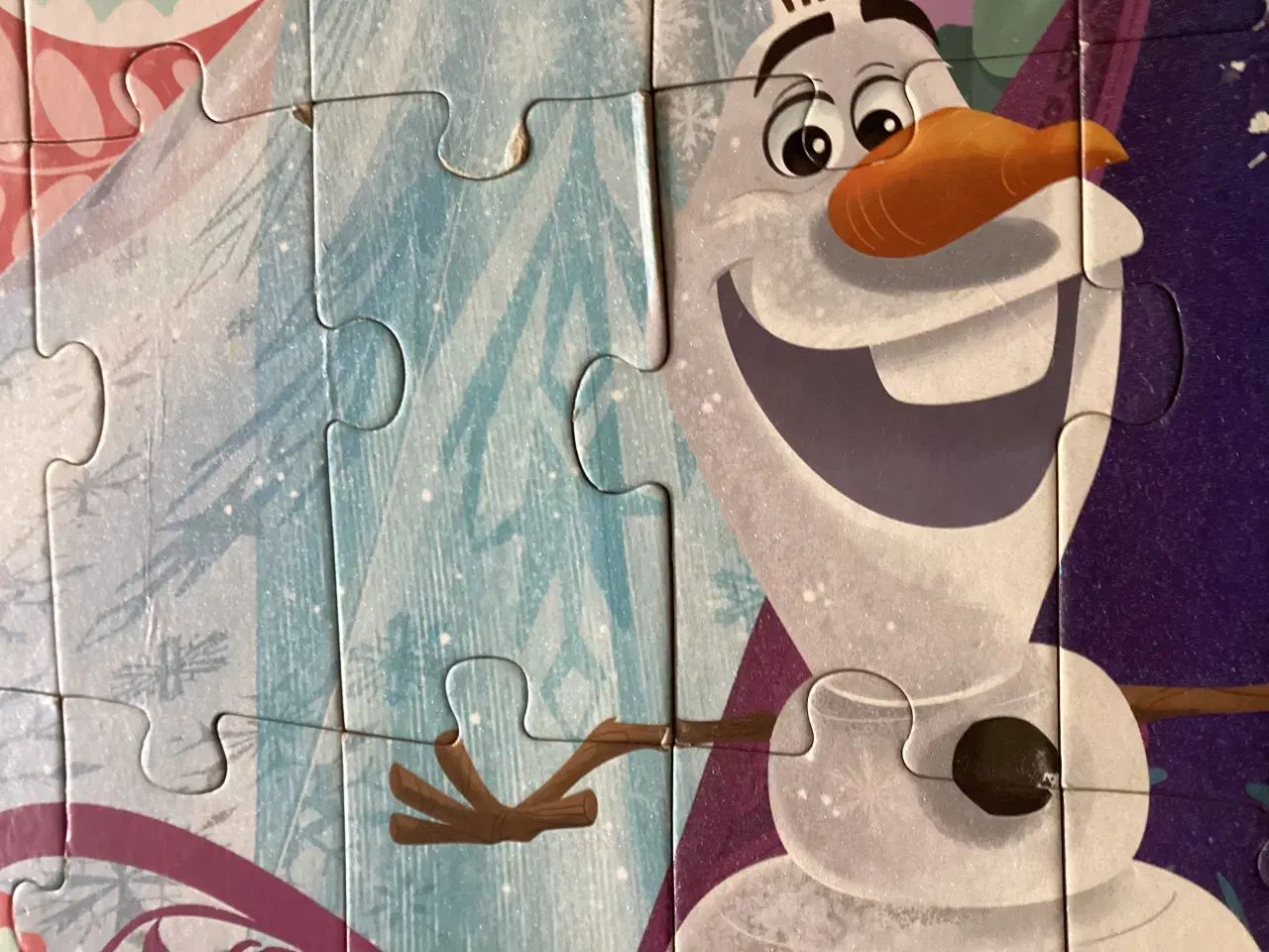 Billede 7 - Frozen dukke/bamse og puslespil i metal dåse