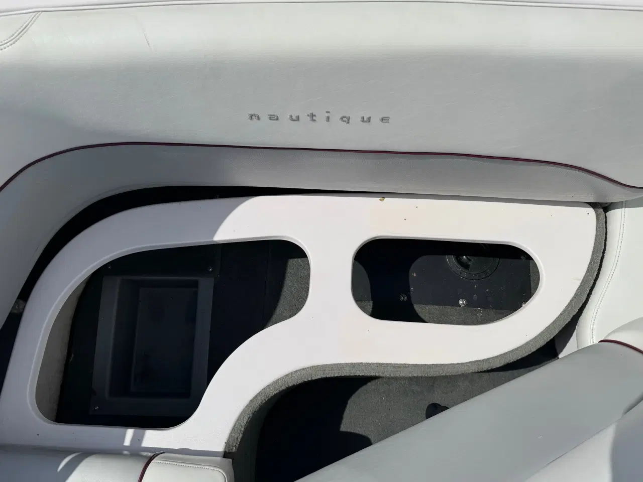 Billede 14 - 226 Limited med 375 hk ZR6 8,1L V8 i/o og 3000 kg Humbauer bådtrailer - Engros til CVR nummer