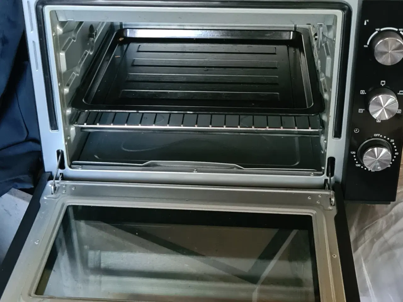 Billede 3 - Fin camping ovn 60 liter med varmluft 