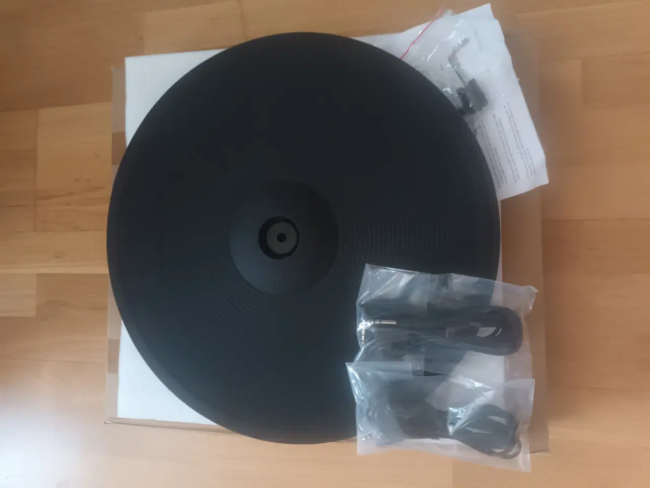 Billede 1 - LEMON 18 tommer Ride/Crash E-bækken + 2 kabel 3m