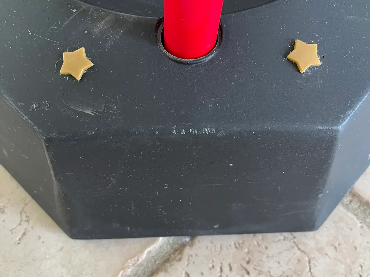 Billede 3 - Juletræsfod med pumpe og vandbeholder