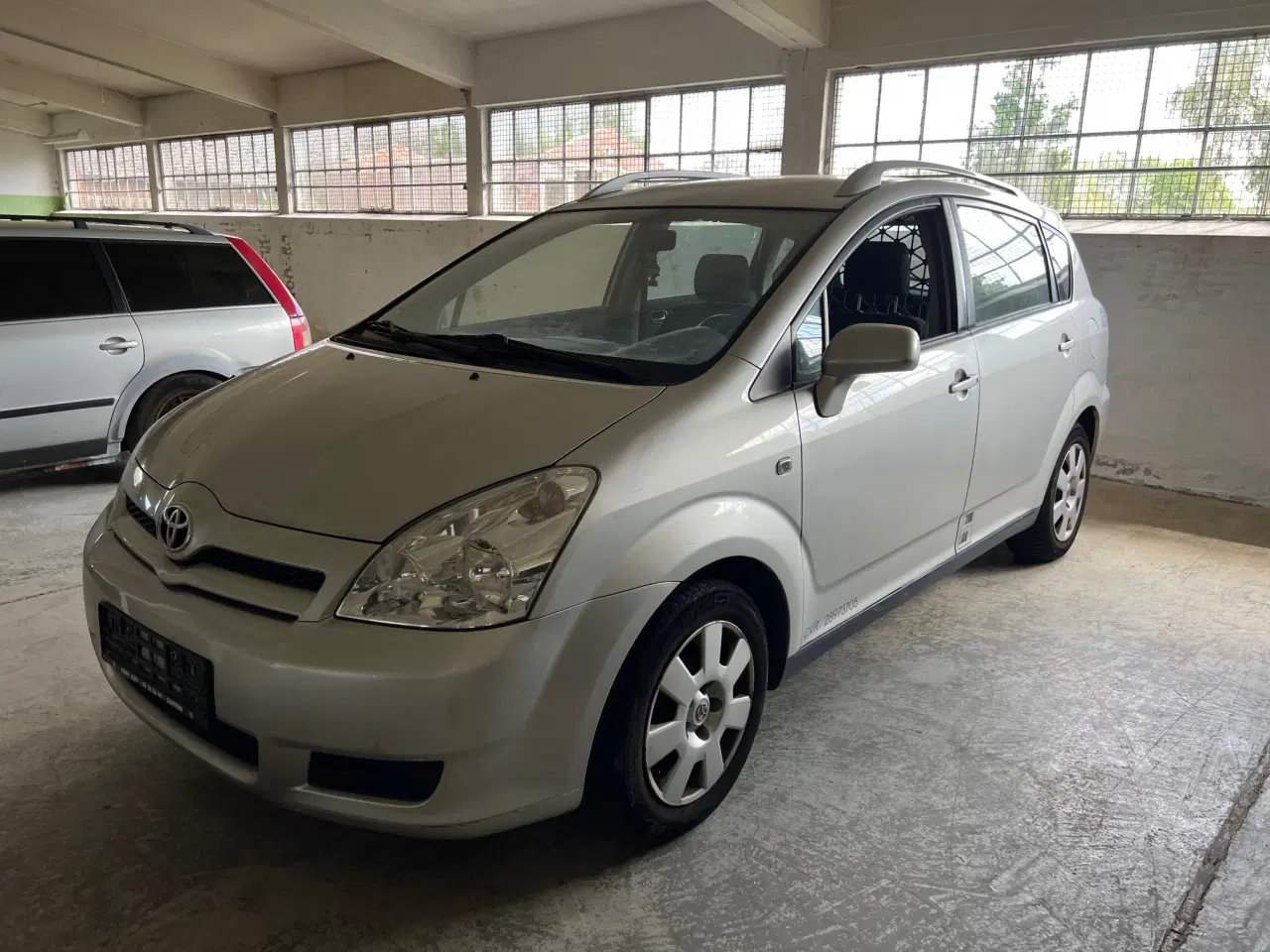 Billede 2 - TOYOTA COROLLA VERSO 1,6 SPORTS VAN