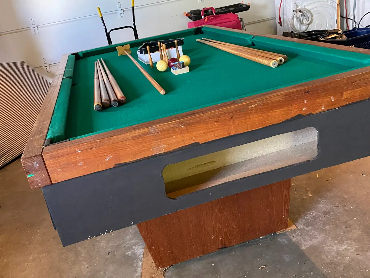 Billede 2 - Billiardbord med det hele