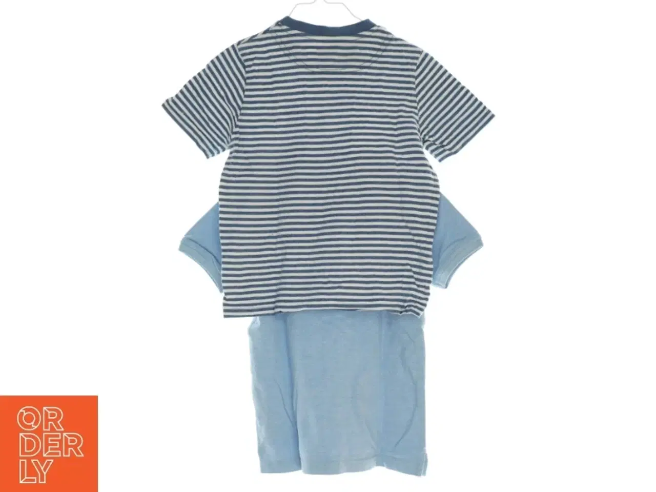 Billede 2 - T-Shirts (2 stk) fra Lyle & Scott (str. 5 til 6 år )