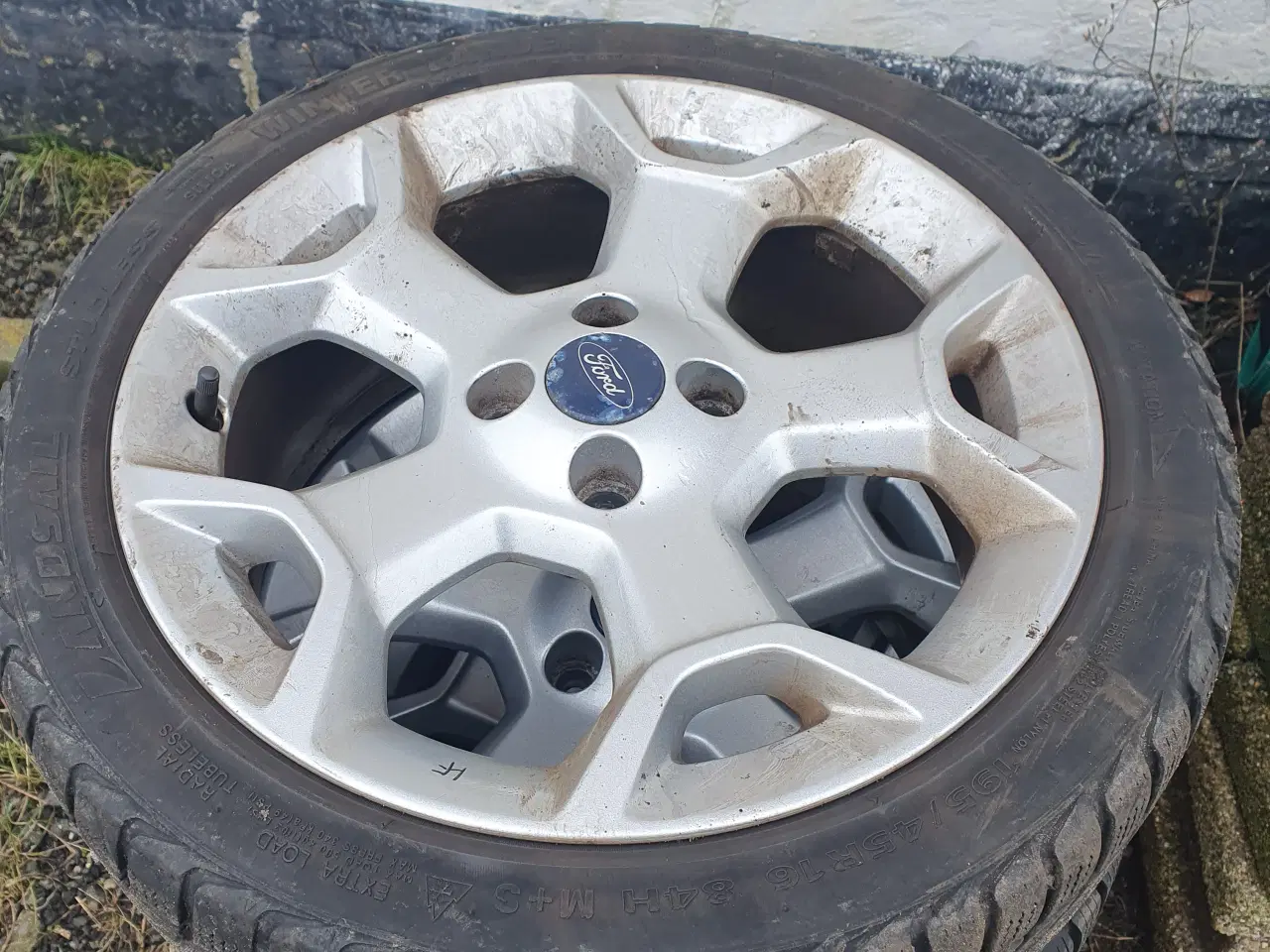 Billede 2 - Vinterdæk 195/45 16"