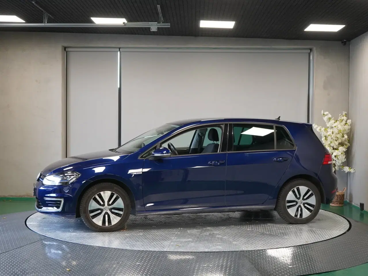 Billede 2 - VW e-Golf 100 kW – 2020 – Elbil med alt i udstyr!