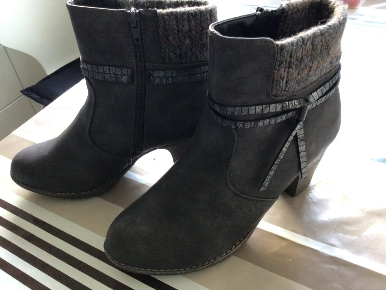 Billede 1 - Dame støvler Rieker str. 40