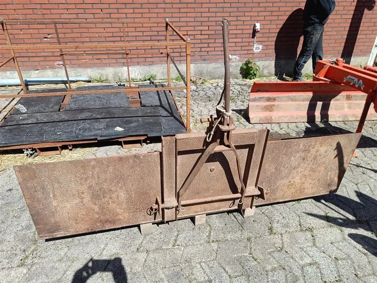 Billede 3 - - - - Bagtipskovl ca. 2 meter