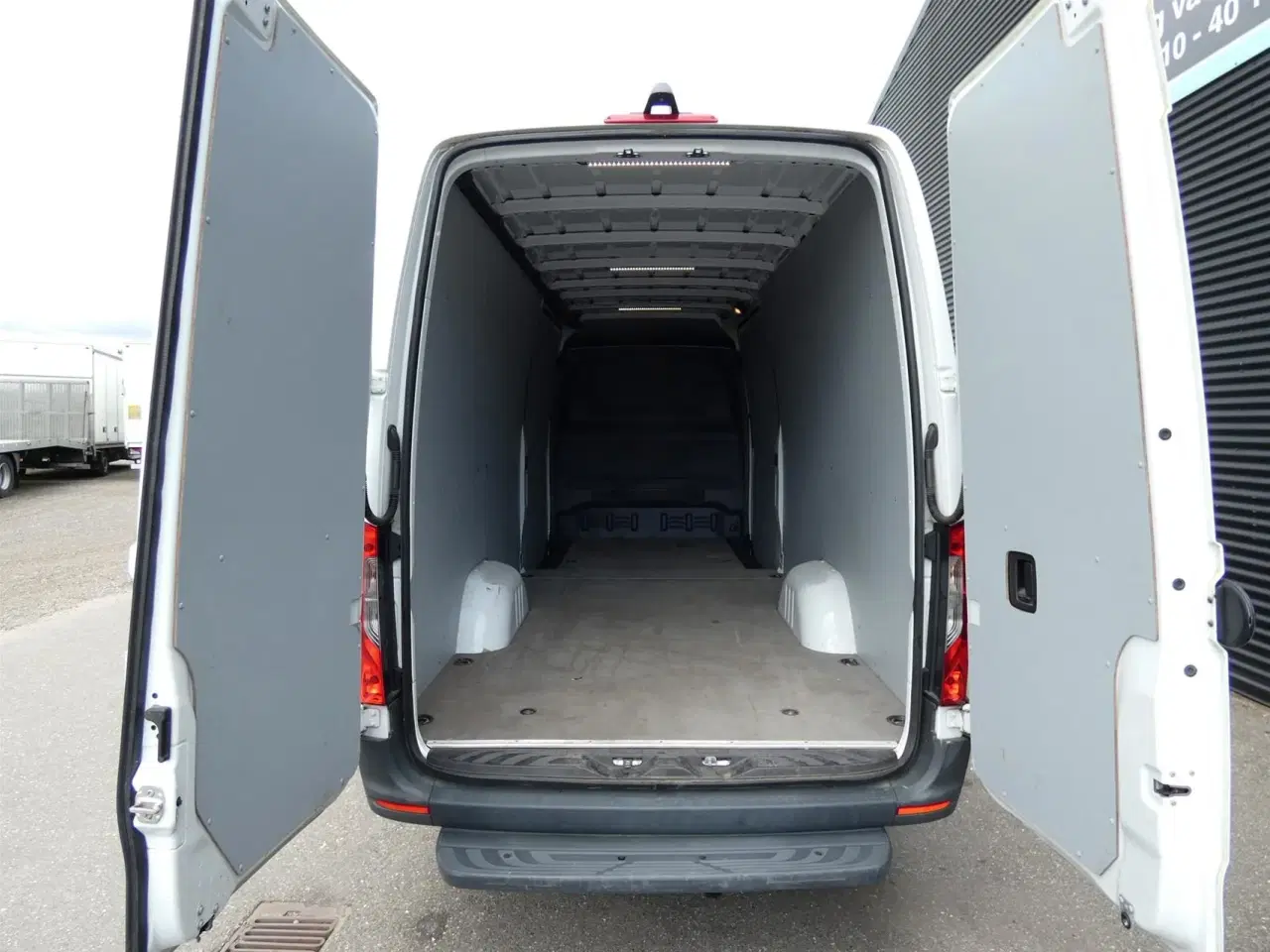 Billede 8 - Mercedes-Benz Sprinter 317 2,0 CDI A3 H2 RWD 9G-Tronic 170HK Van Aut.