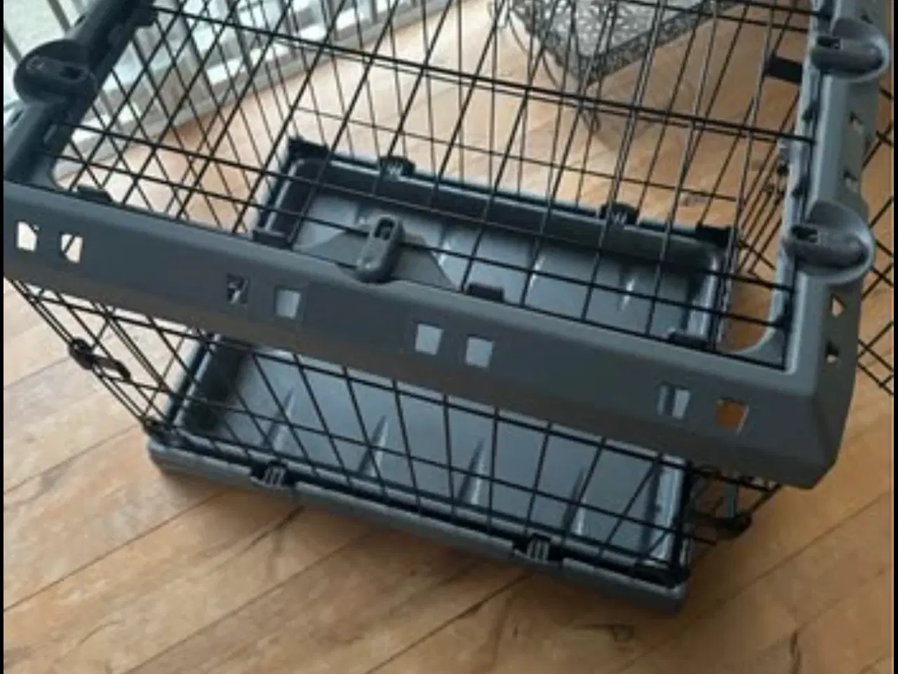 Billede 5 - Hundebur , brugt 1 måned 