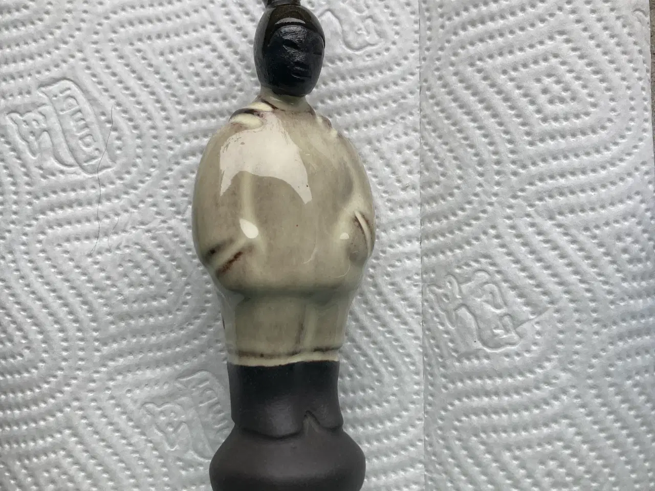 Billede 1 - Hyllested Inuit figur sælges