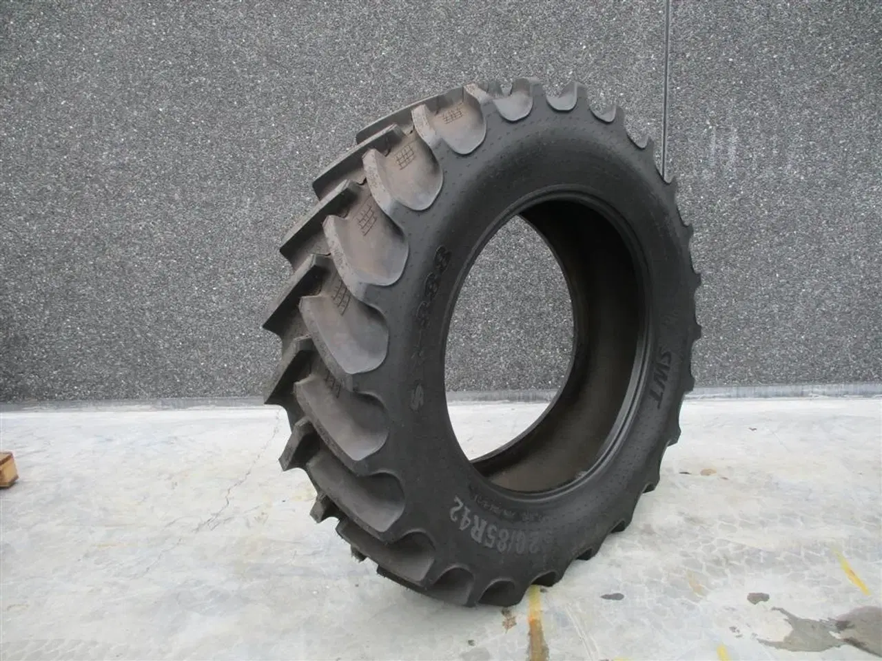 Billede 4 - Speedways 520/85R42 (20.8R42) TL NYE DÆK TIL TRAKTOR