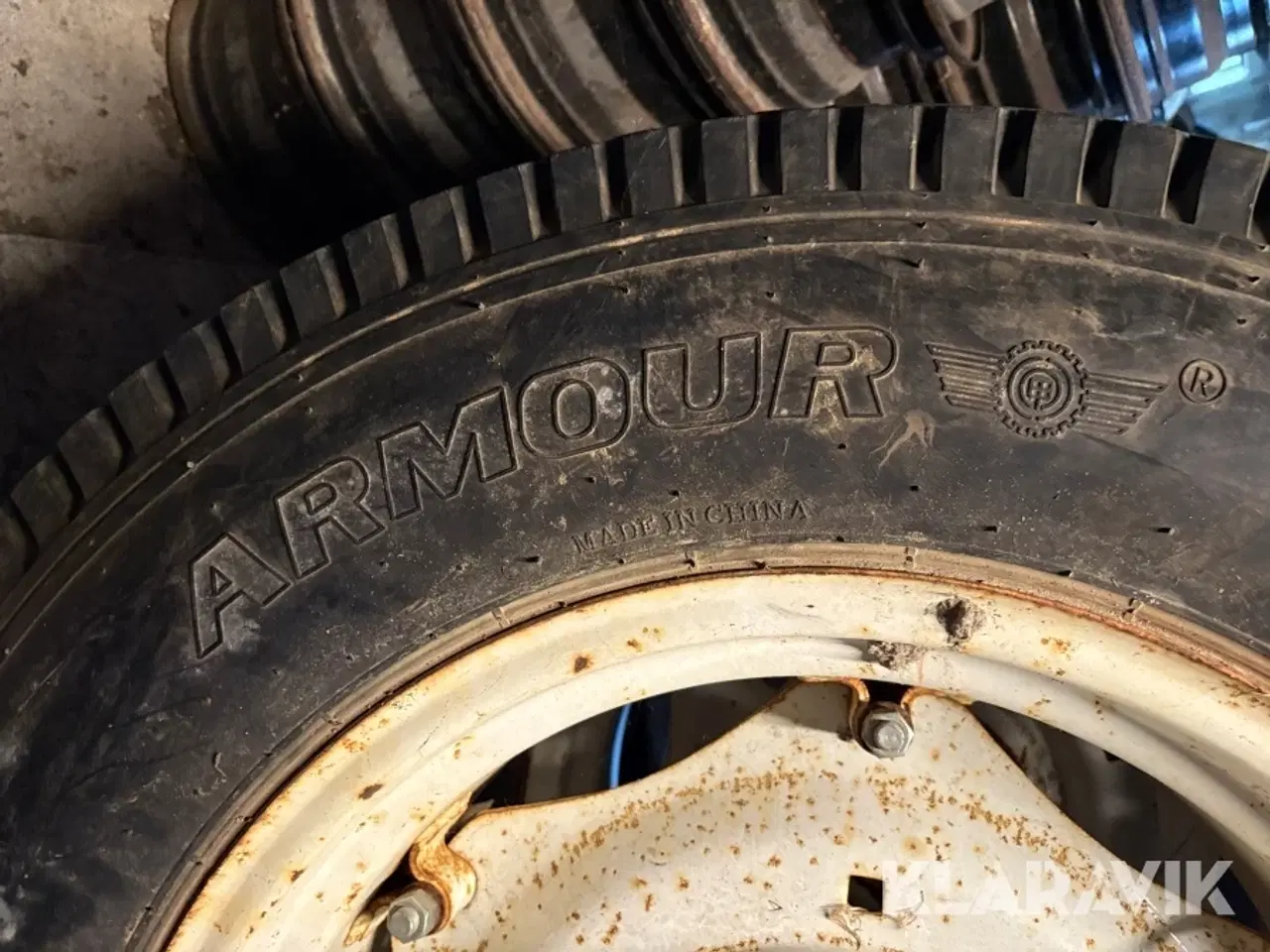 Billede 12 - Traktordæk Armour på fælge - 2 stk