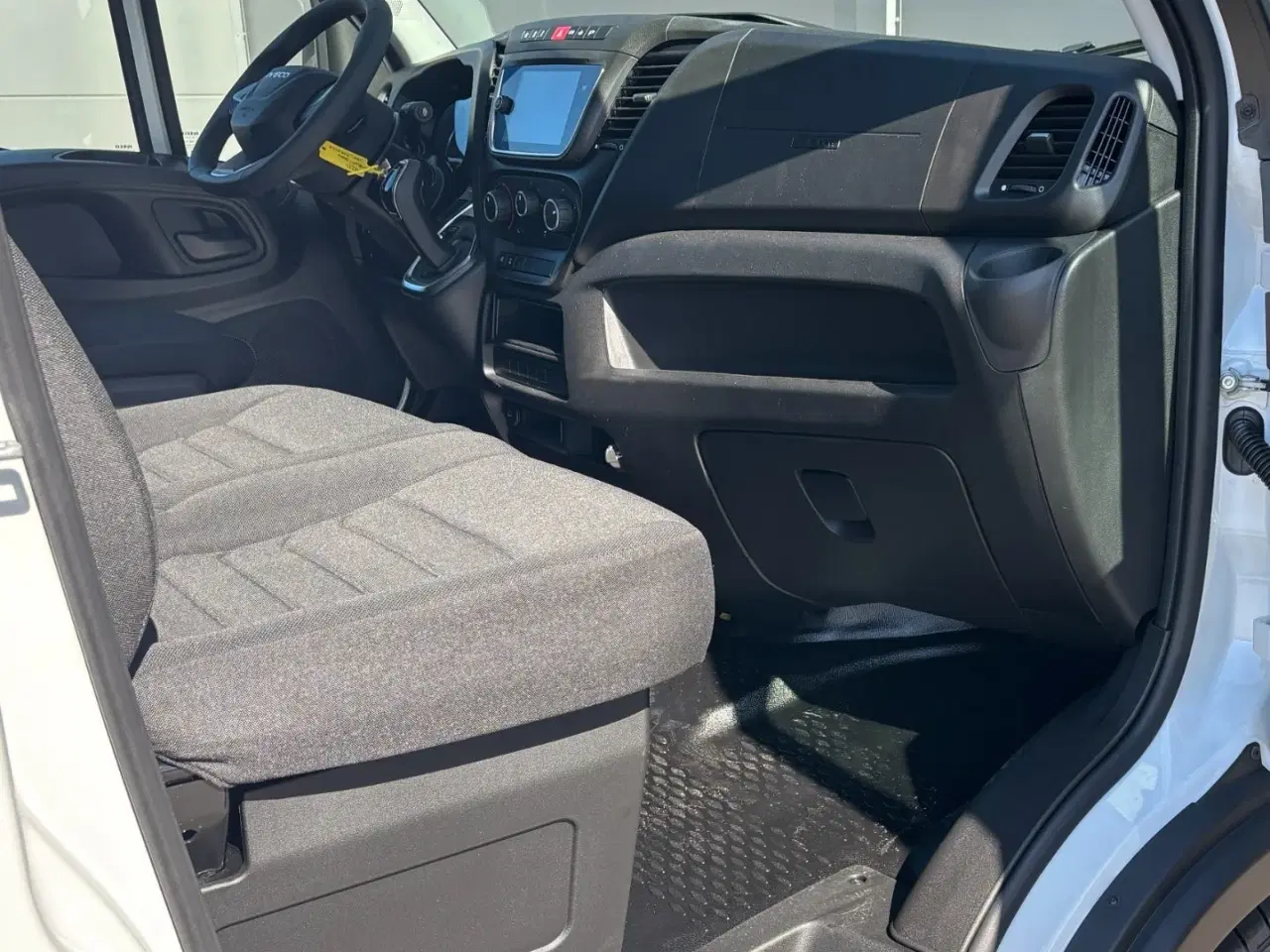 Billede 18 - Iveco Daily 2,3 35S16 9m³ Van AG8