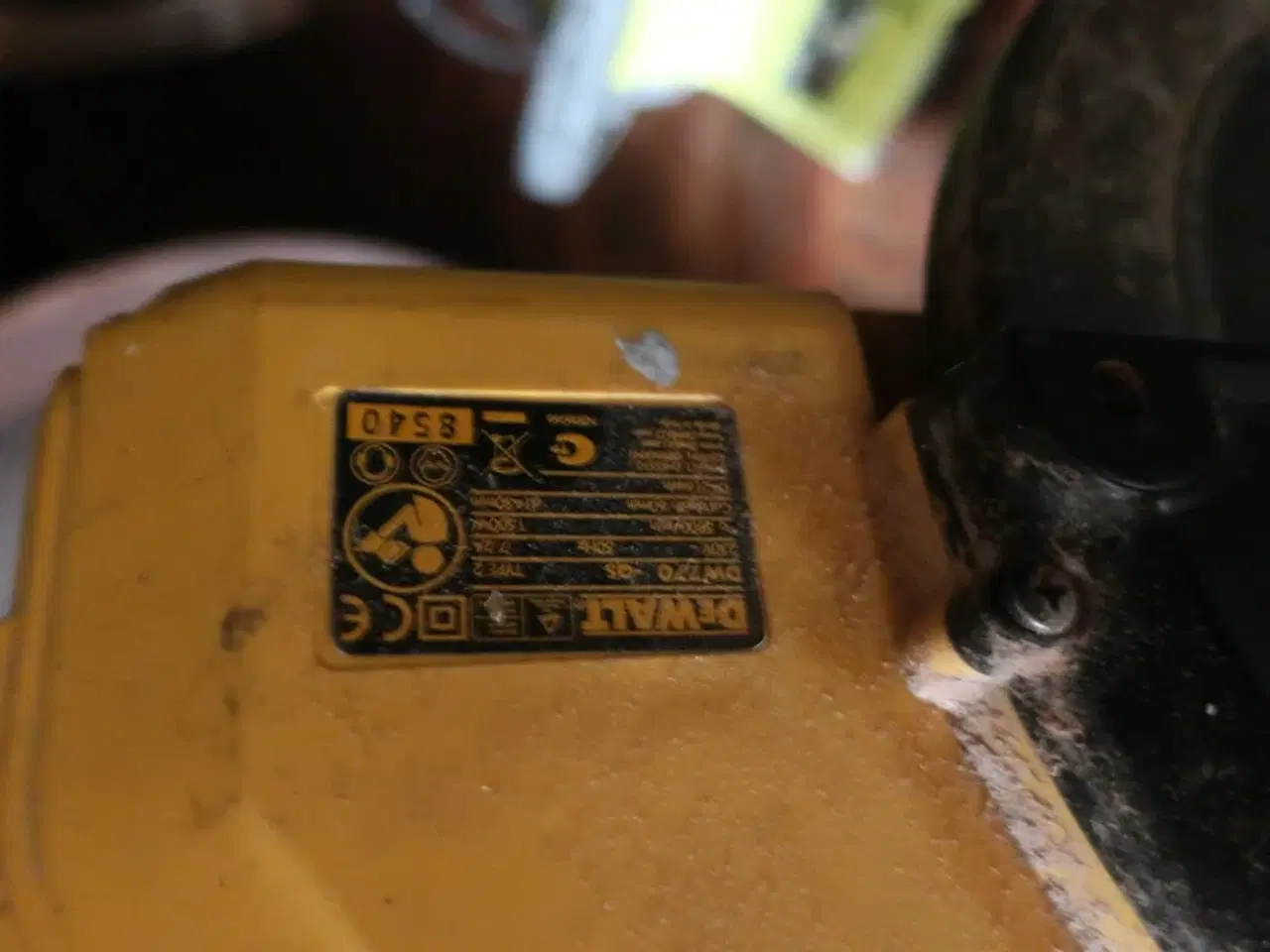 Billede 3 - DeWalt kapsav og Ryobi båndsliber DEWALT