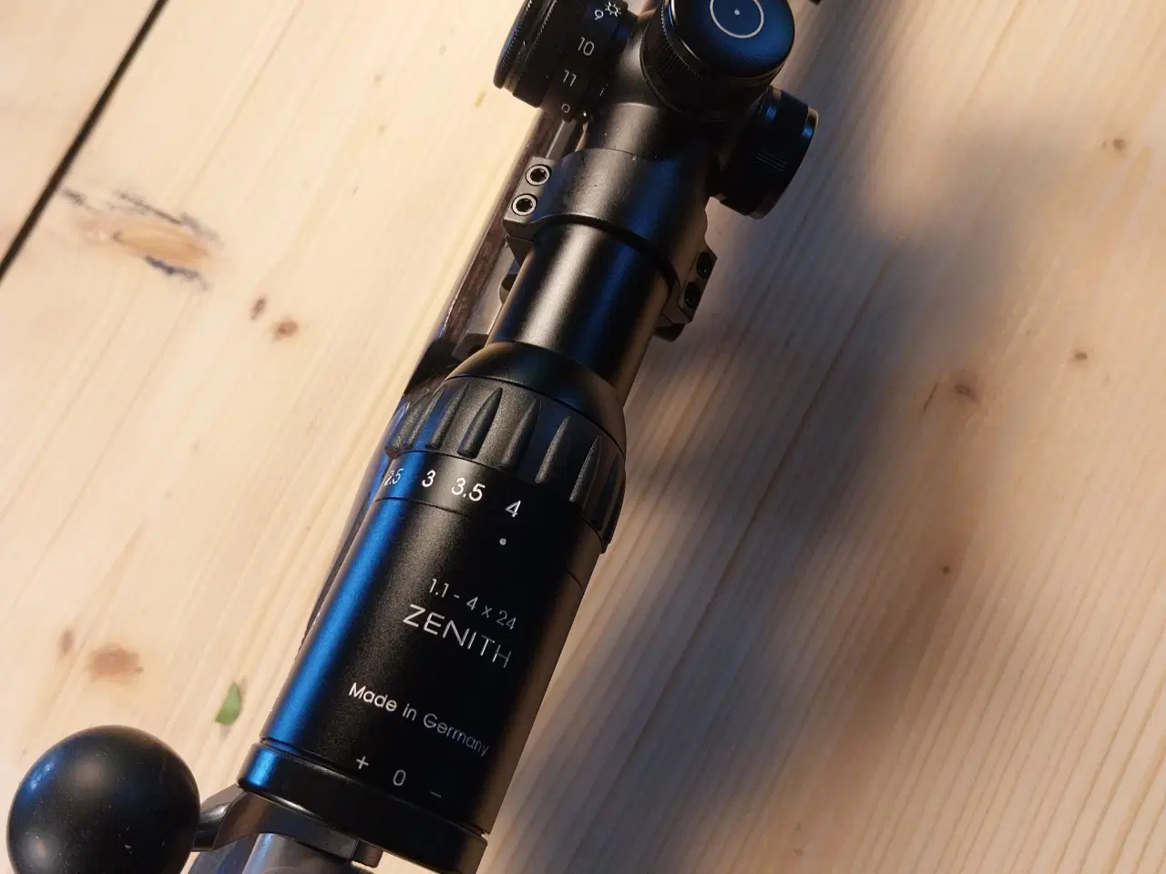 Billede 3 - Ruger Gunsite Scout 308 win. Links