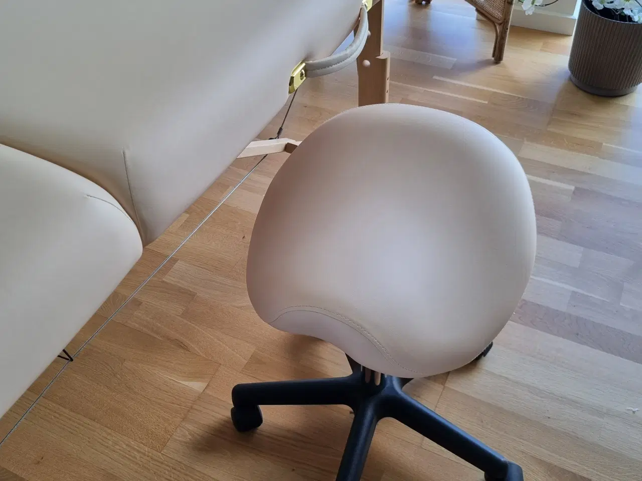 Billede 5 - Massagebriks + sadelstol fra Altermed