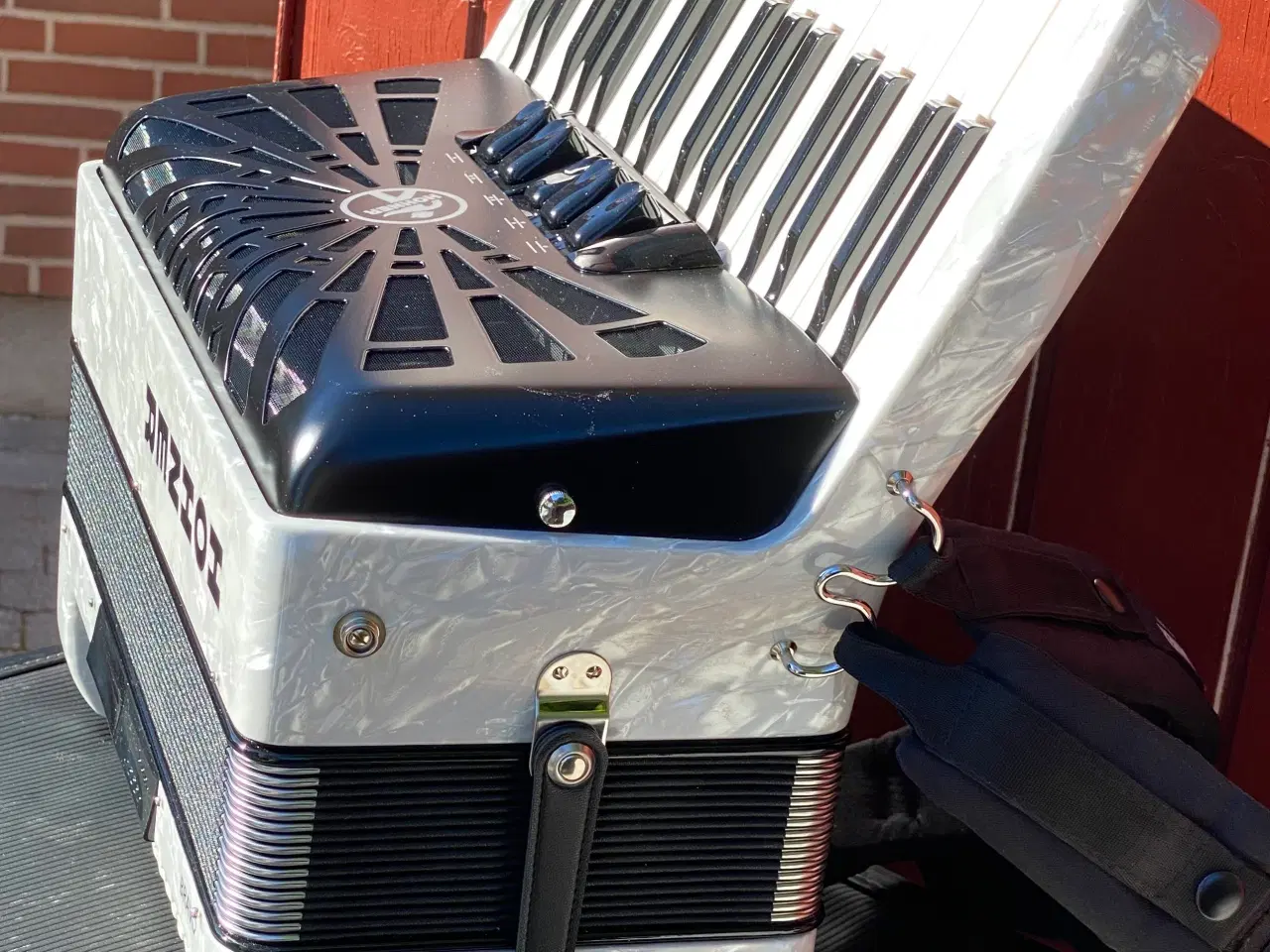 Billede 13 - Hohner Bravo III 72 – Hvid Perlemor