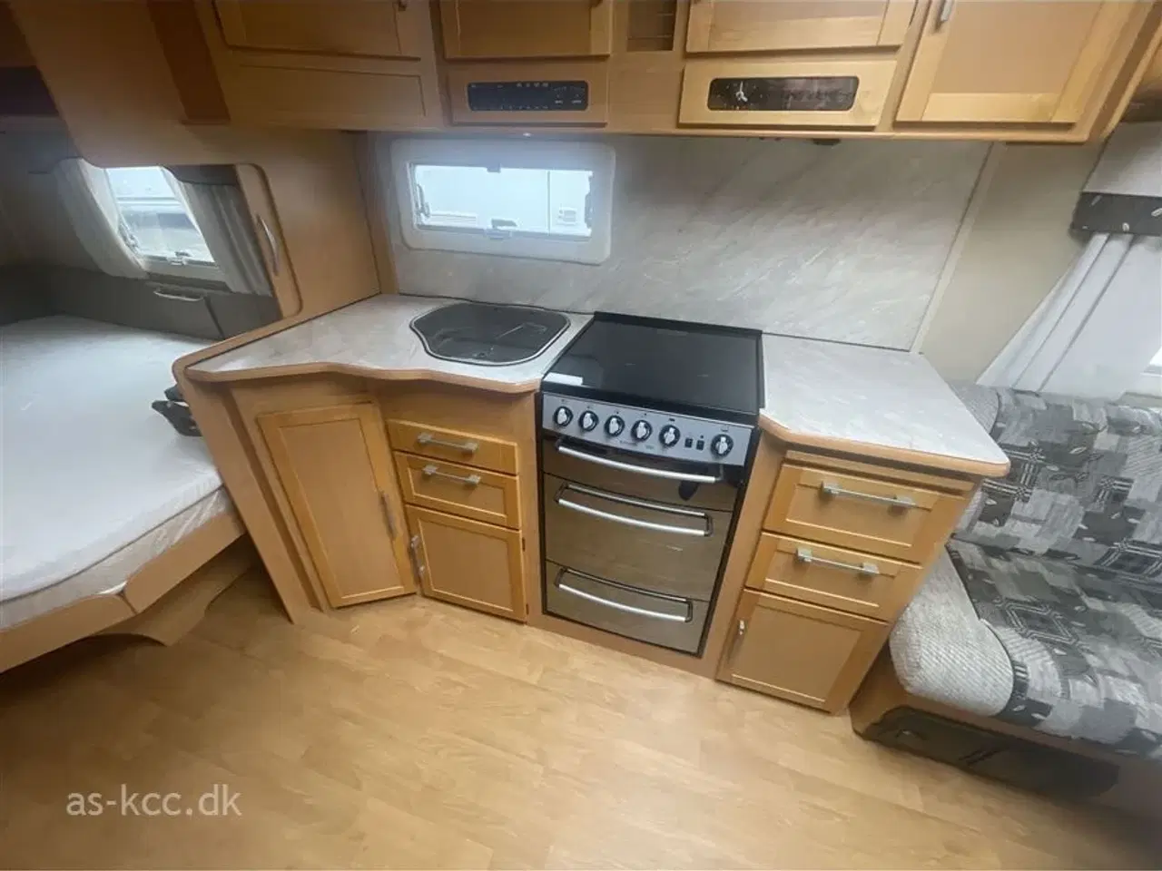 Billede 4 - 2007 - Kabe Royal 560 XL KS