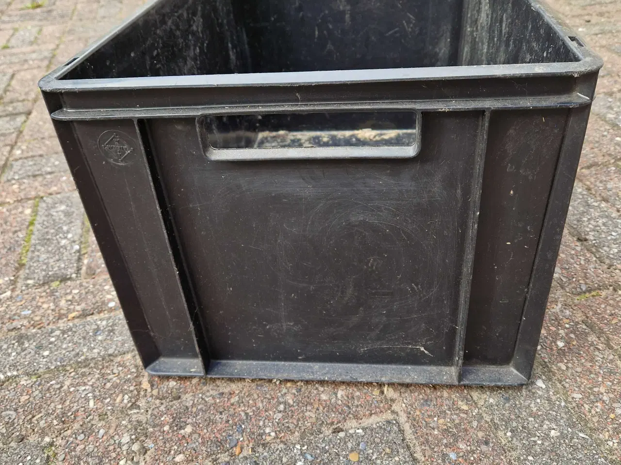 Billede 1 - Plast 8 kasser store 