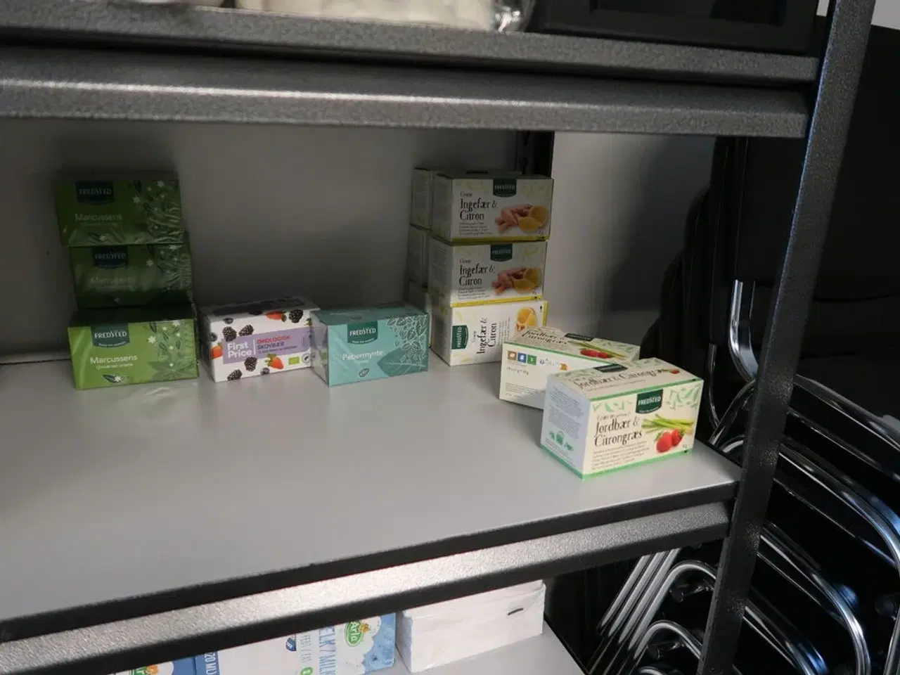 Billede 5 - Kaffe, te, minimælk til kaffe, div. Køkkenservice m.m.