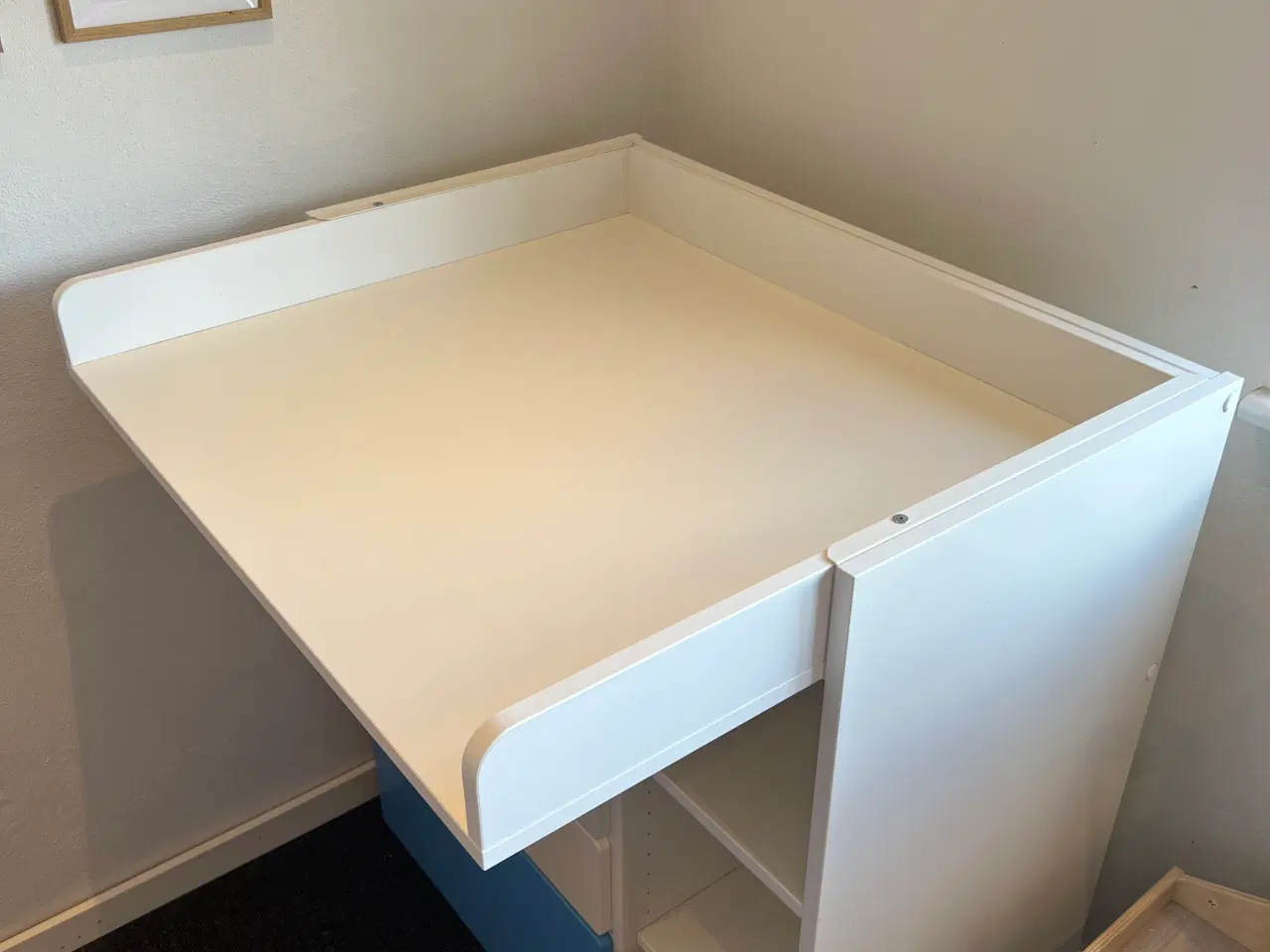 Billede 2 - Puslebord / skrivebord