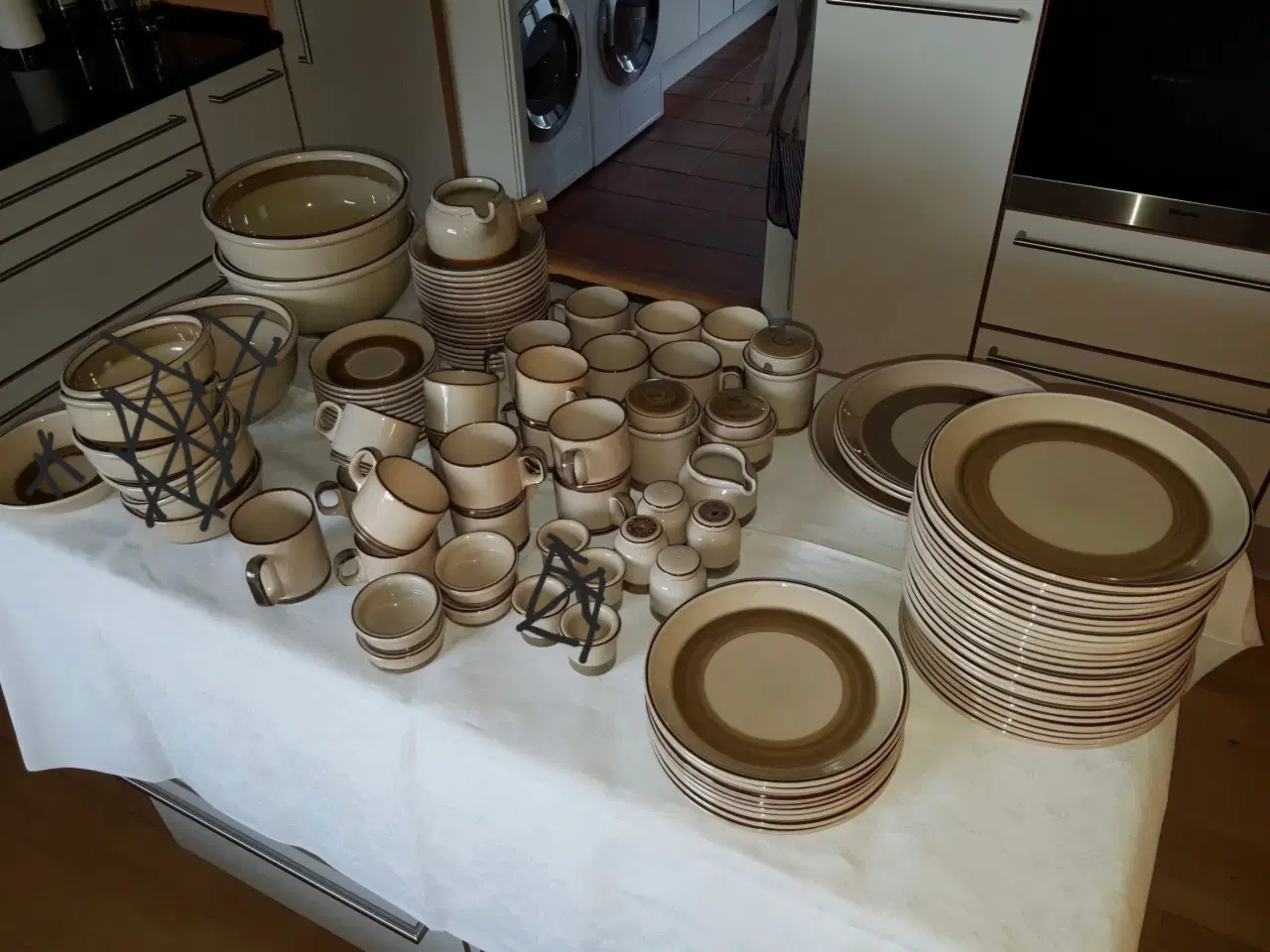 Billede 14 - Bing & Grøndahl Peru - stentøjsstel