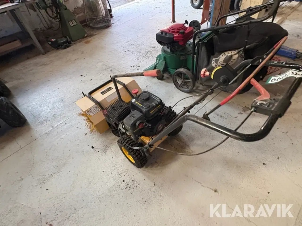 Billede 4 - Fejemaskine Snow thrower