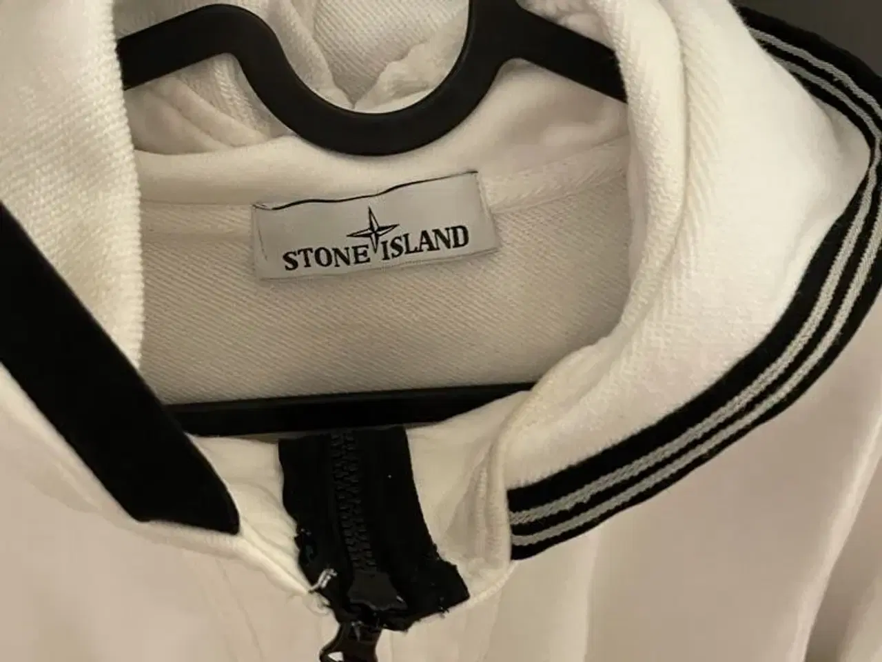 Billede 6 - Stone Island zip hoodie hvid