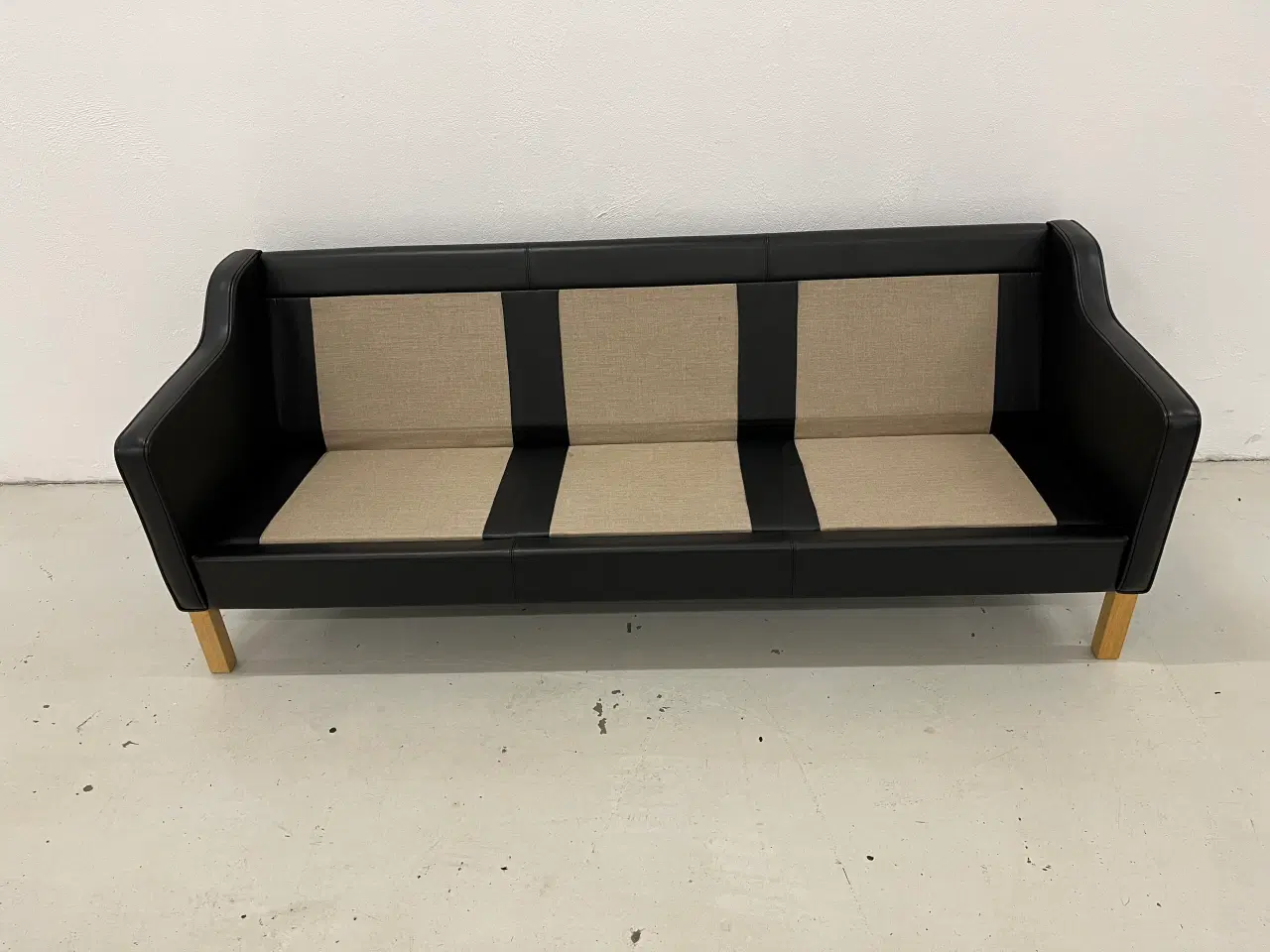 Billede 8 - Mogens Hansen MH195 3 Pers.Sofa i sort læder.