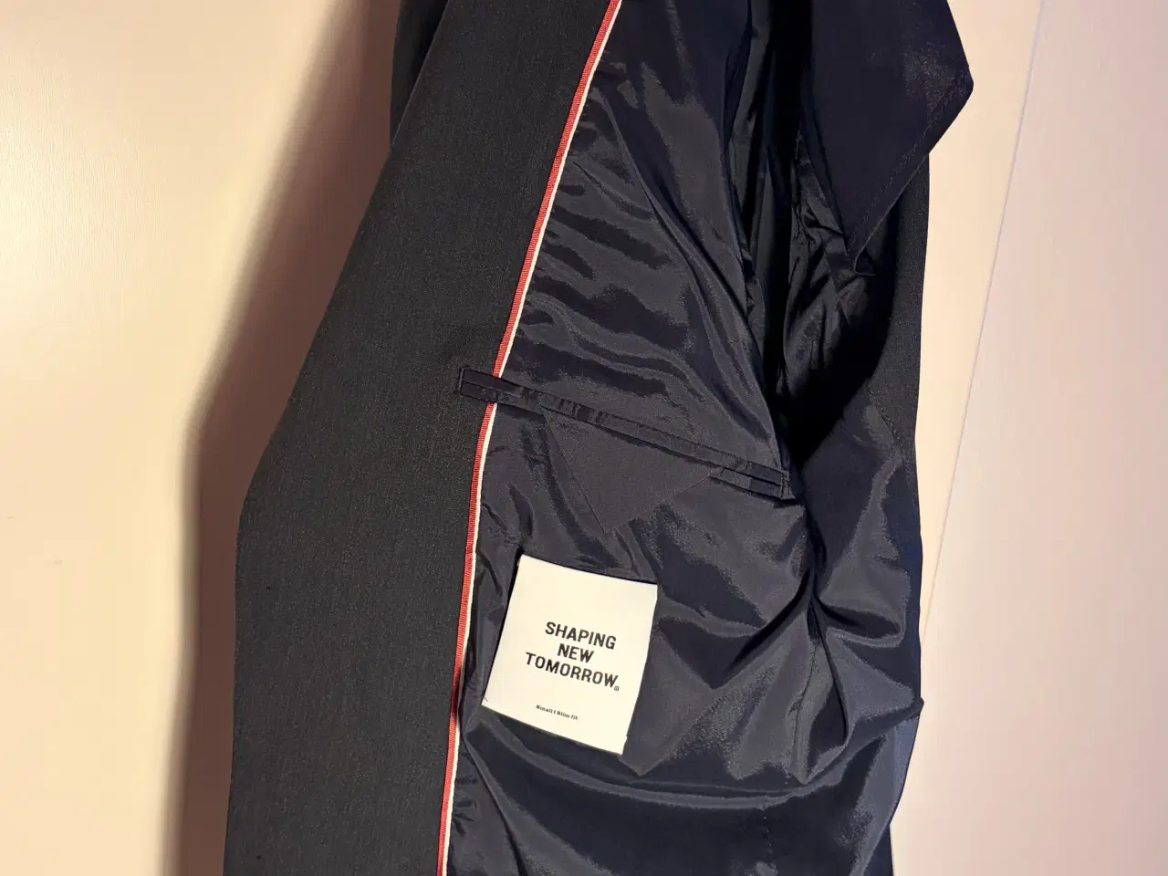 Billede 7 - Jakkesæt med skjorte