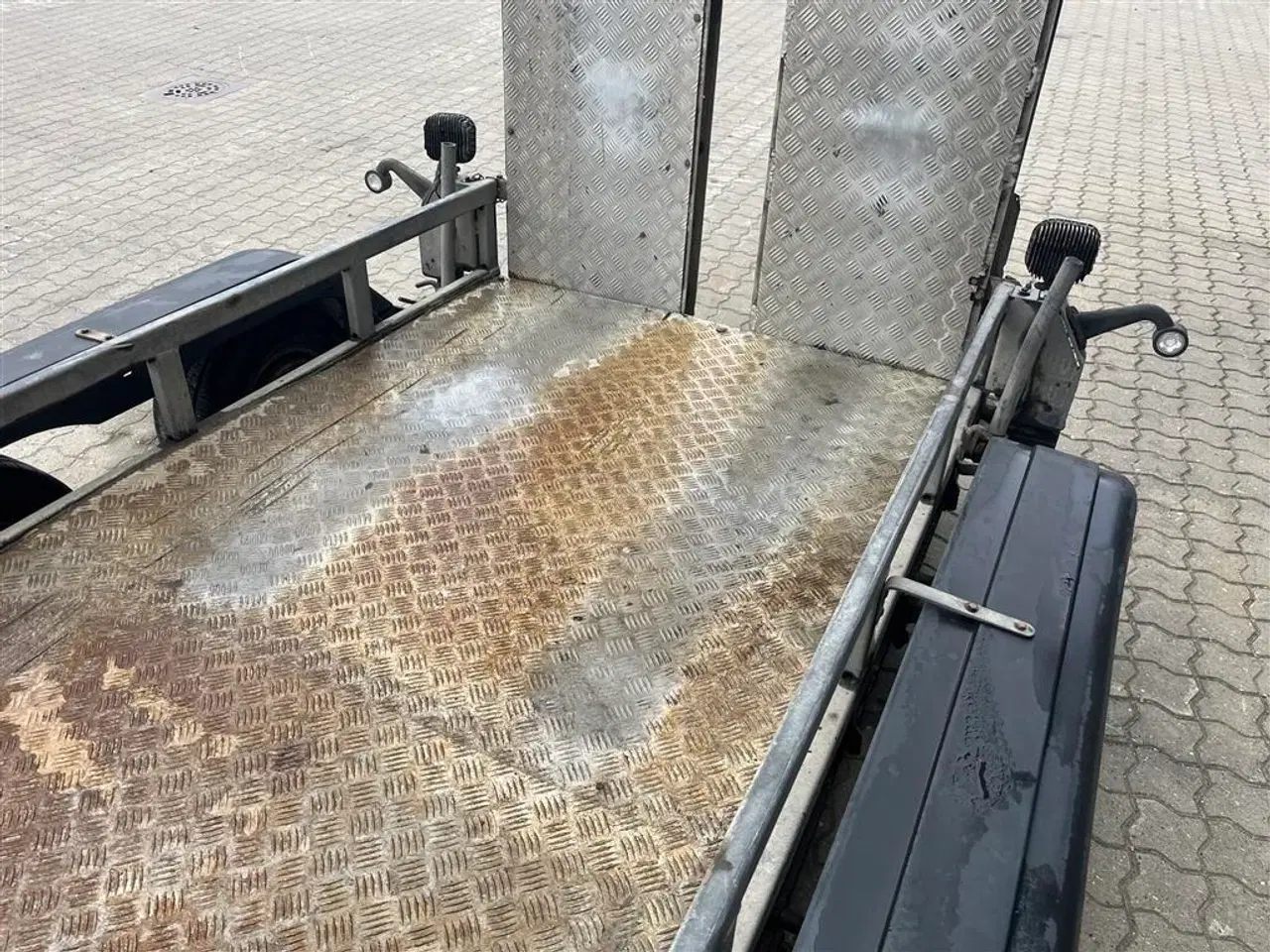 Billede 8 - Ifor Williams Model 4 lille maskintrailer med ramper.