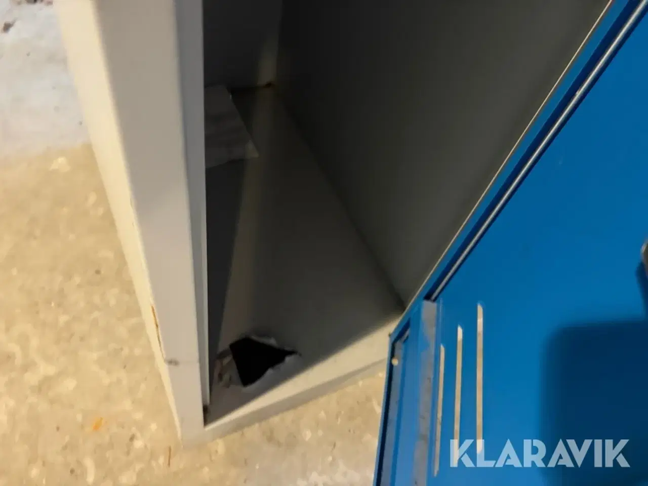 Billede 4 - Omklædningsskab