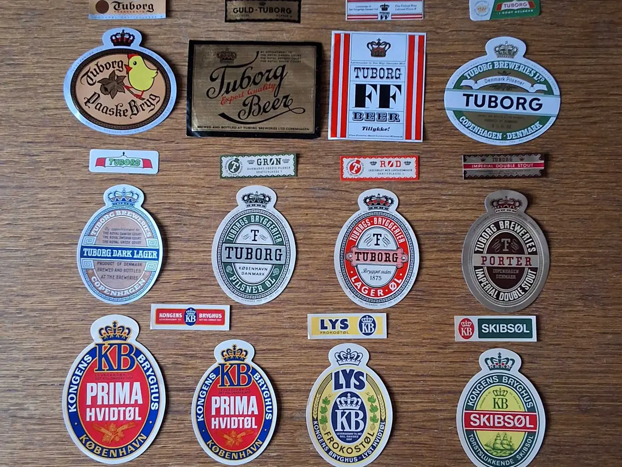 Billede 1 - TUBORGS BRYGGERIER - 12 Flaske etiketter  