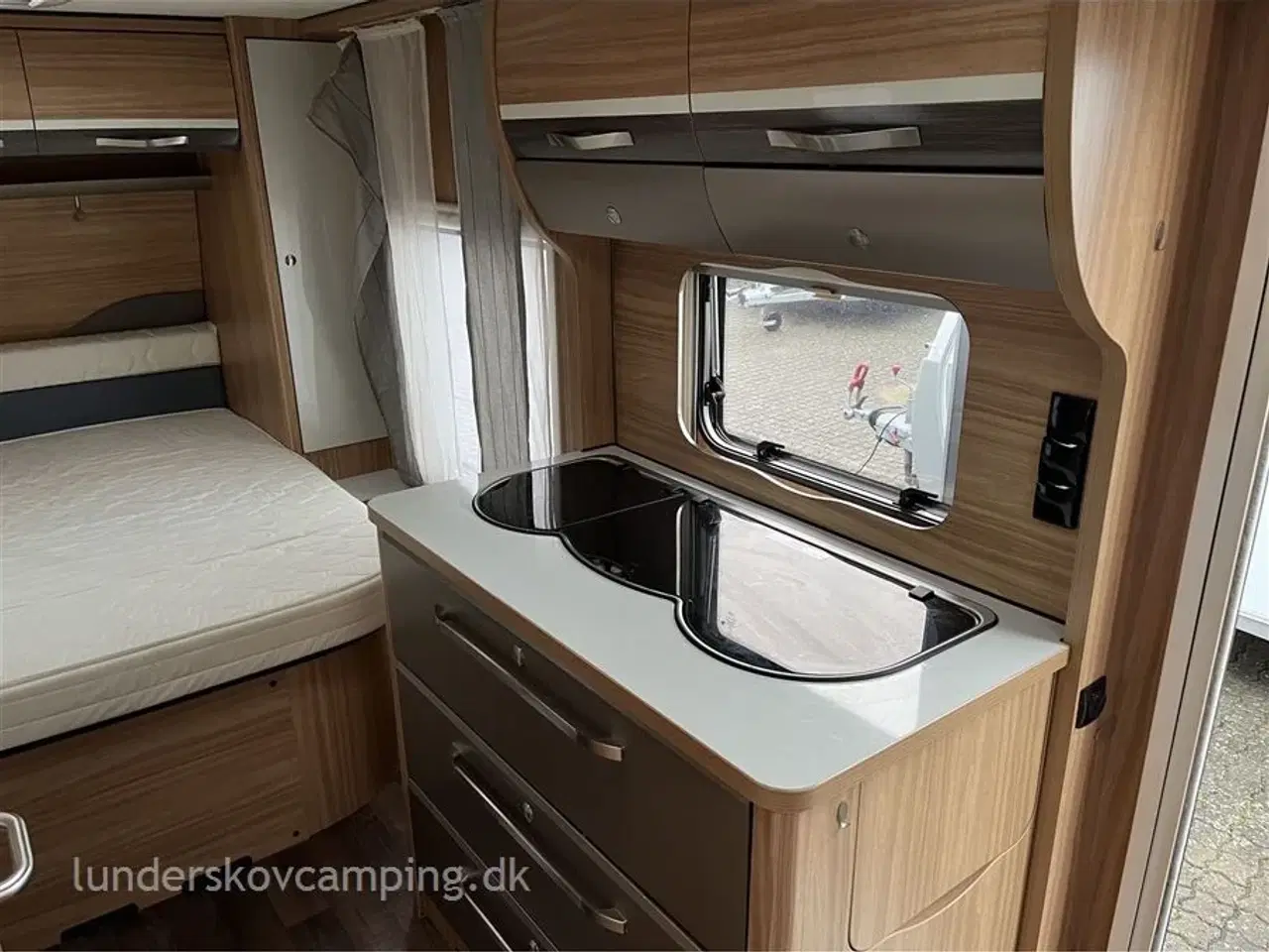 Billede 7 - 2017 - Hymer Exciting 470   Pæn og Velholdt!