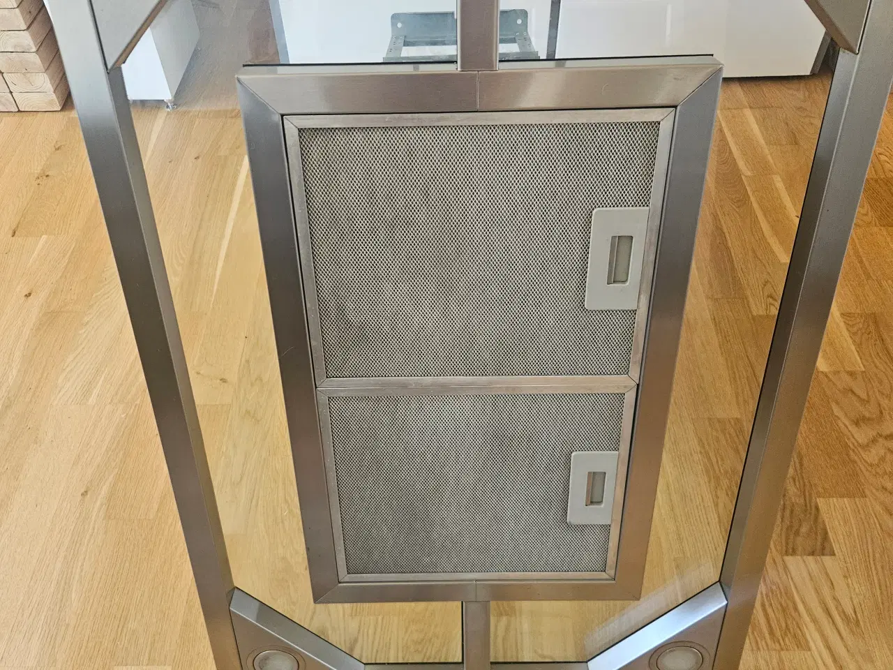 Billede 1 - Emhætte i flot stål og glas - ekstern motor