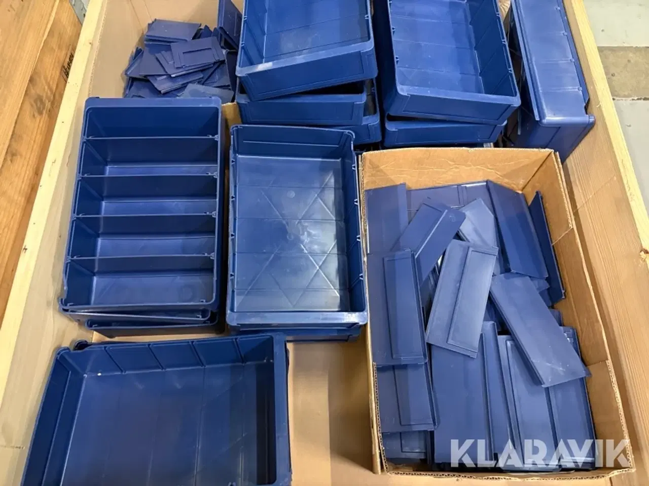 Billede 5 - Stort lot plastik kasser til opbevaring 5 paller