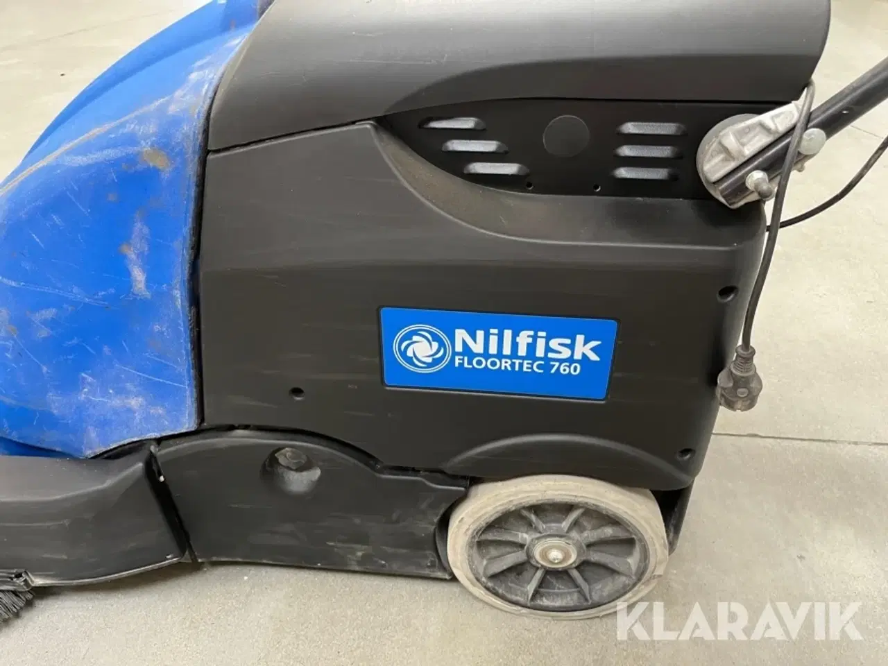 Billede 12 - Fejemaskine Nilfisk Floortec 760 med sug