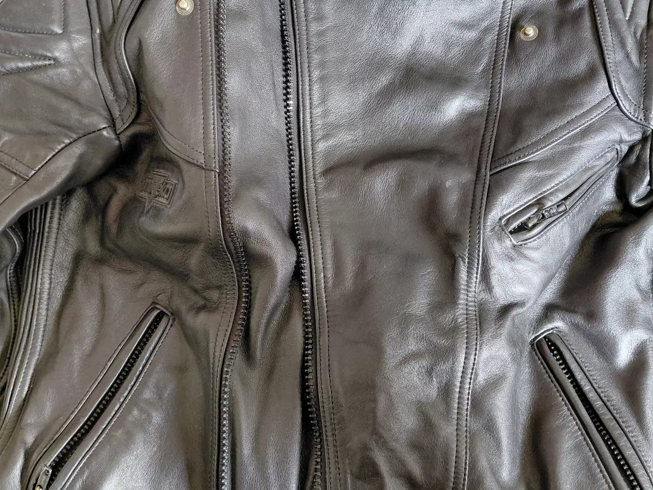 Billede 5 - Lækkert MC tøj i læder (kvinde)