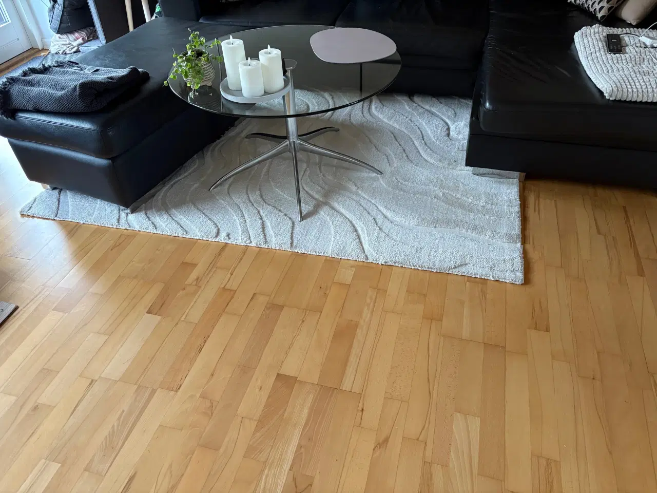 Billede 2 - Næsten nyt creme tæppe 140 x 200 cm