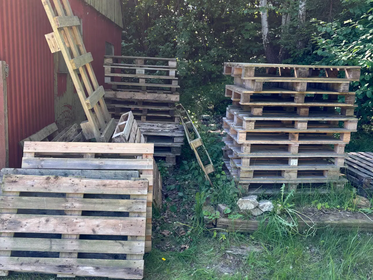 Billede 1 - Paller til afhentning 