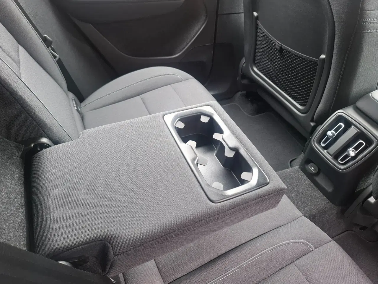 Billede 9 - Volvo XC40  P6 ReCharge Core