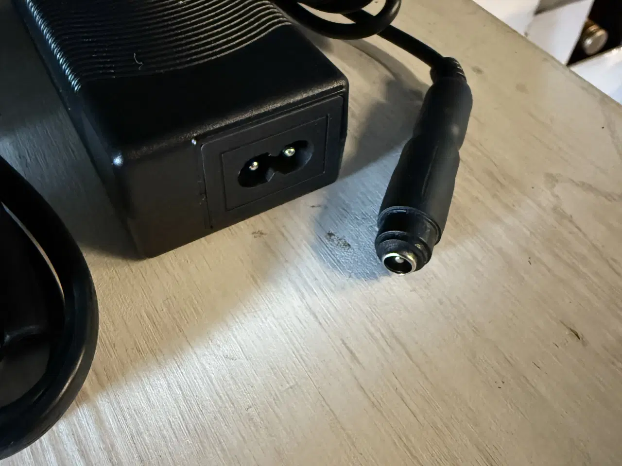 Billede 2 - SOUNDBOKS Oplader-strømforsyning-charger-Lader