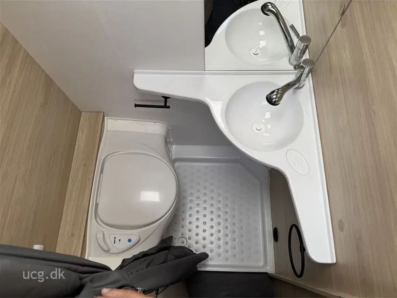 Billede 10 - 2024 - Caravelair ALBA 400   Prisen er inkl. klargøring, gastest, fugttest, syn og nummerplade.